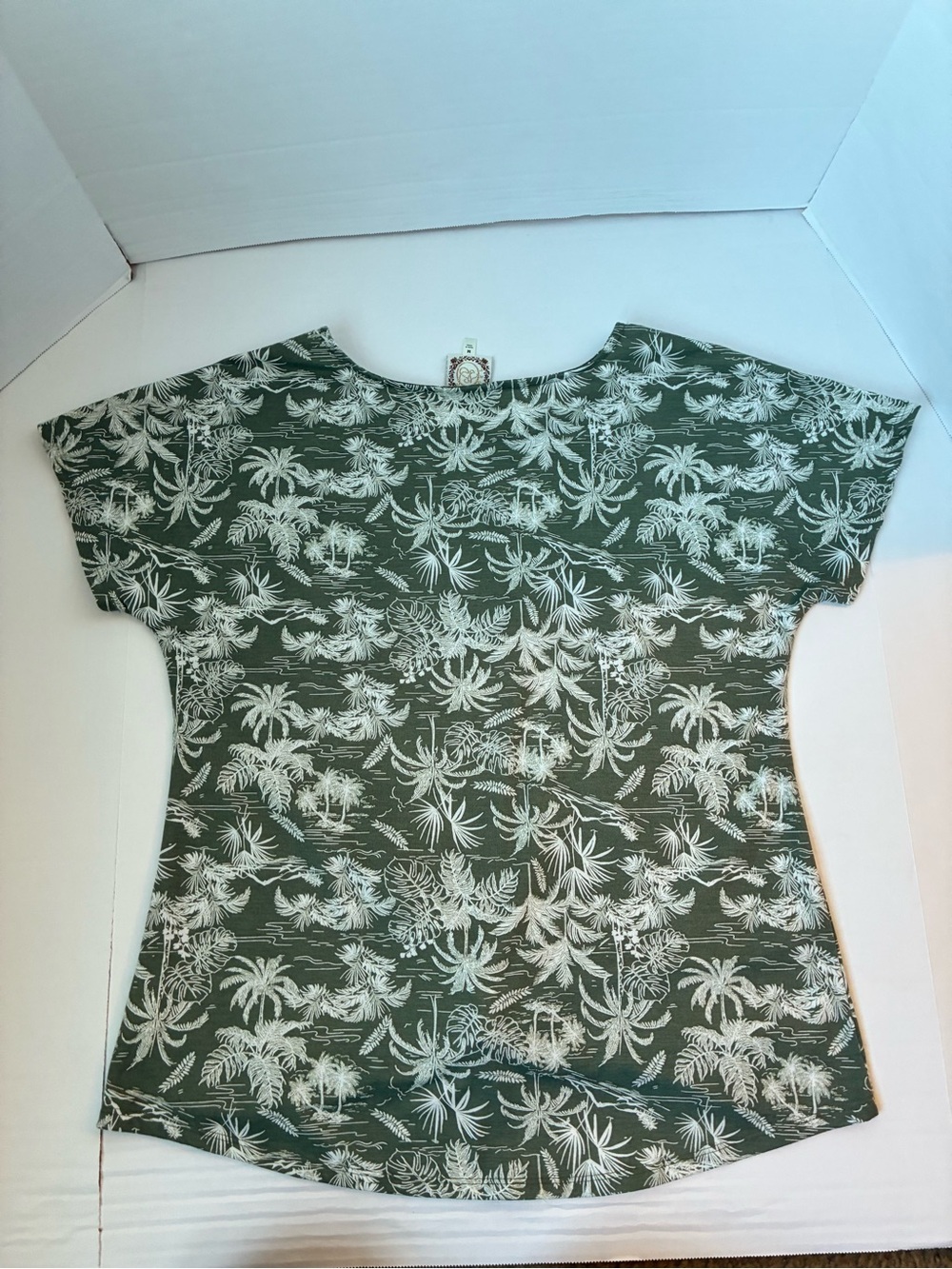 Women’s TRUSELF Tropical T Shirt Medium - Picture 6 of 8